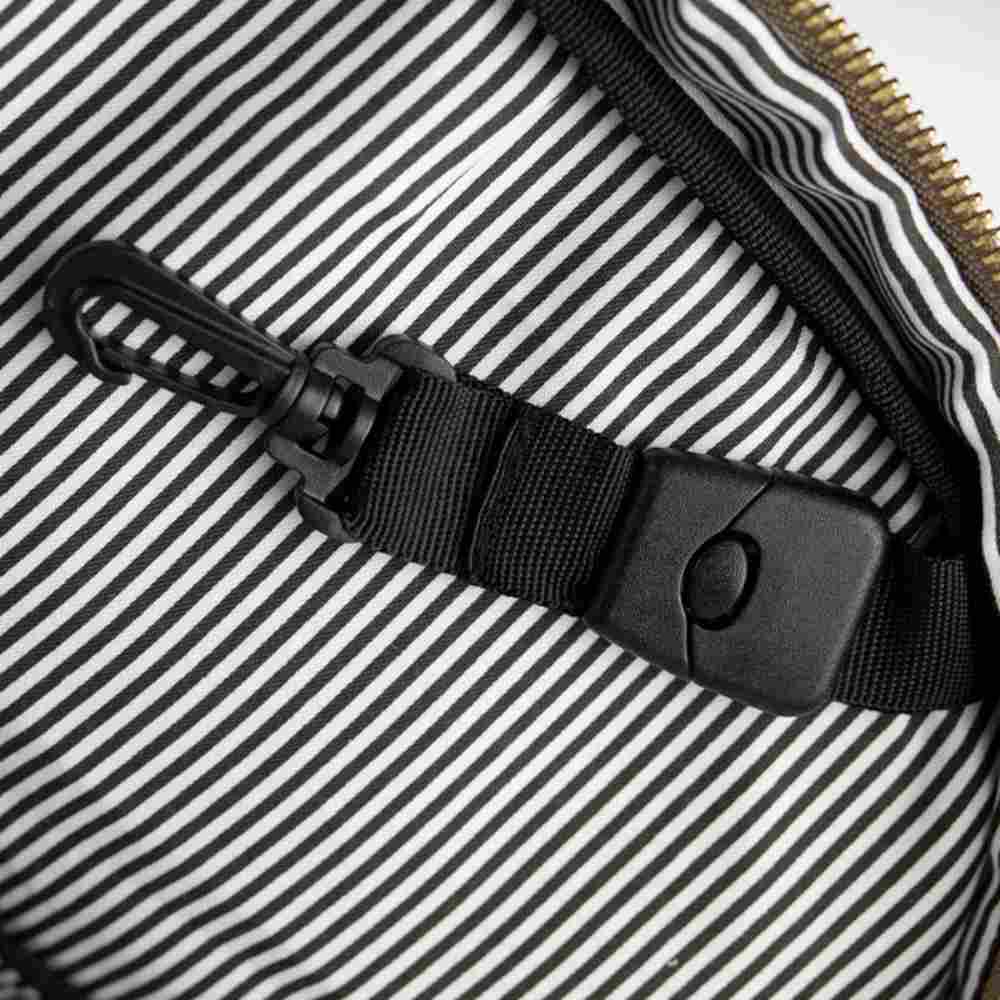 Mochila Klip Xtreme Bari para portátil de hasta 15.6" color gris