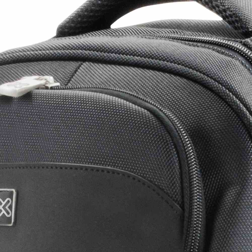 Mochila Klip Xtreme Tundra para laptop de hasta 15.6"