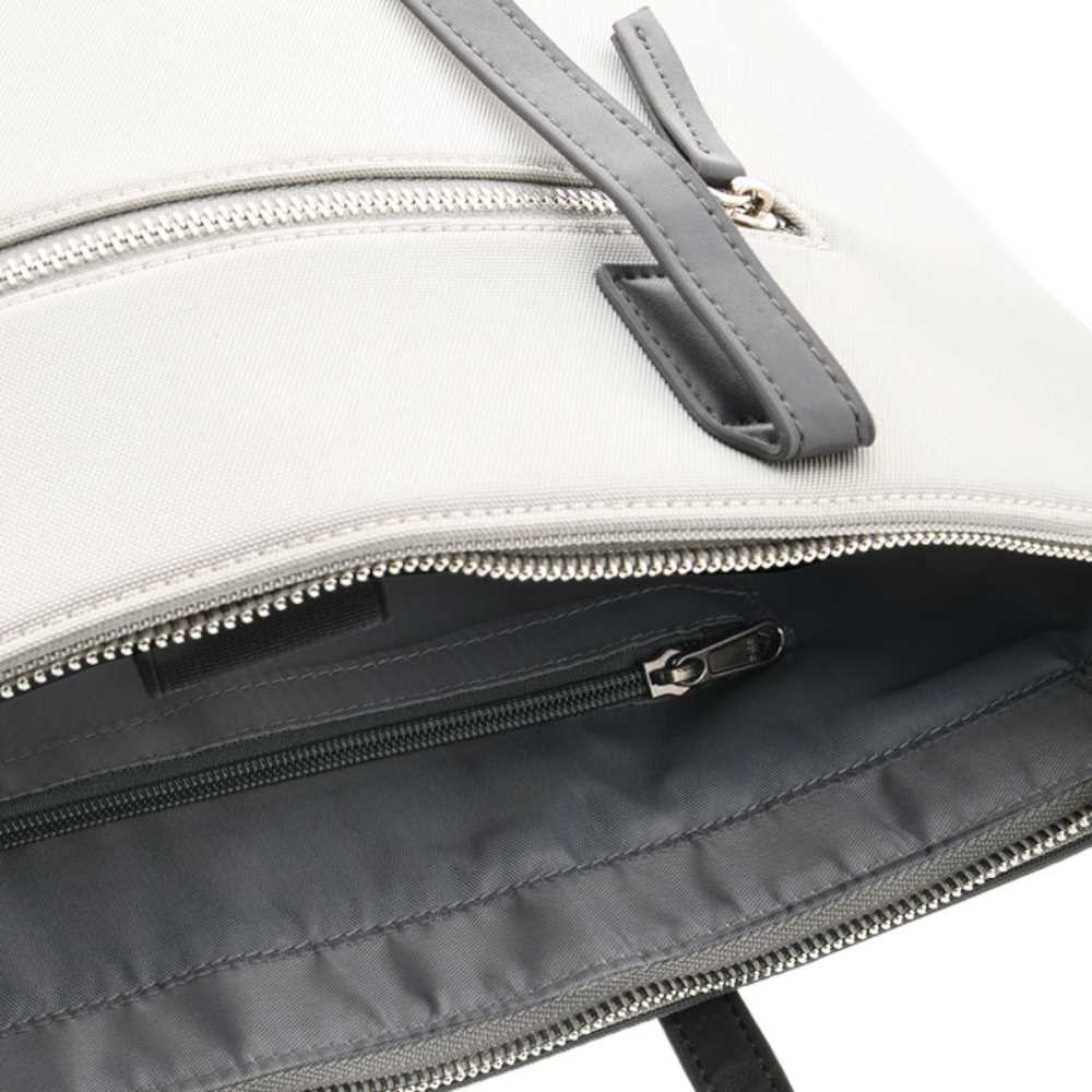 Bolso para dama Klip Xtreme Capri Color Gris/Beige