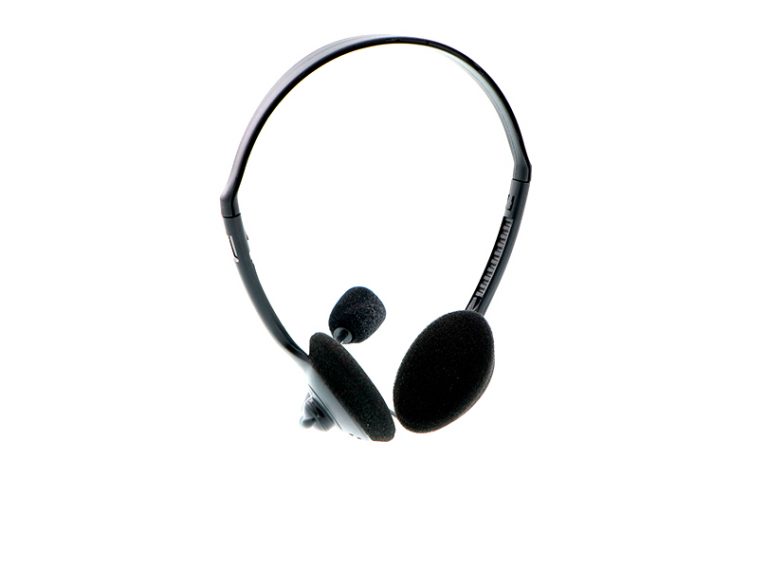 Audifonos con Microfono X-tech XTS220/XTS-220 Color Negro